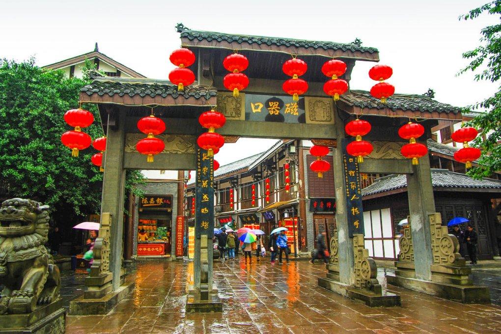 如果捡到被遗弃的婴儿，想自己养，可以吗？游戏画面